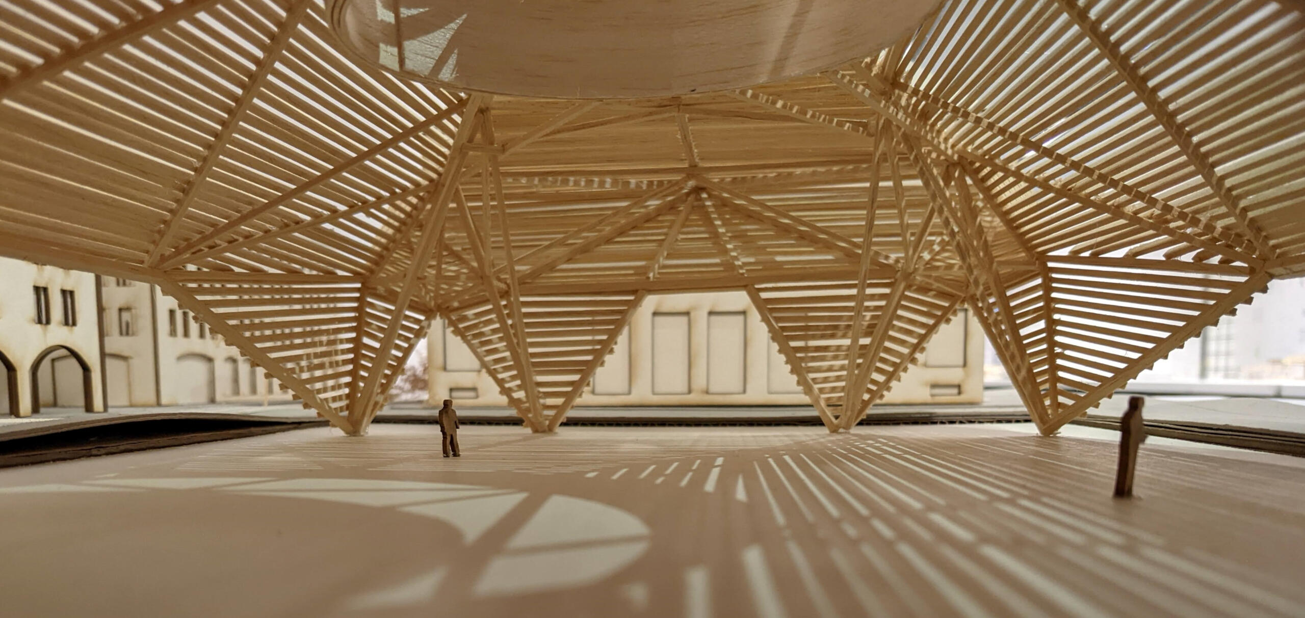 COVERED SQUARE